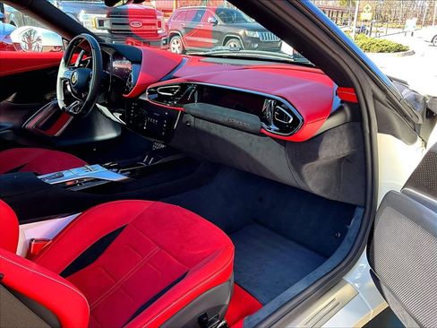 Used 2026 Ferrari 12Cilindri image 11