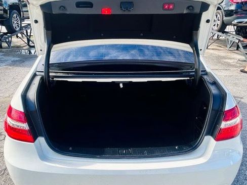 Used 2010 Mercedes-Benz E 350 Sedan image 12