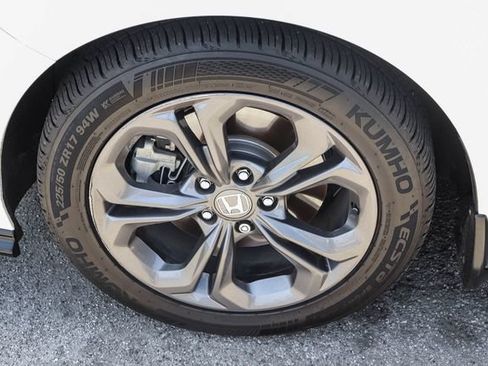 Used 2024 Honda Accord EX-L image 8