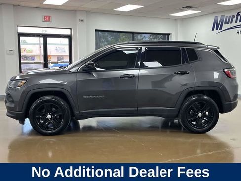 Used 2022 Jeep Compass Latitude w/ Convenience Group AWD/4WD image 9