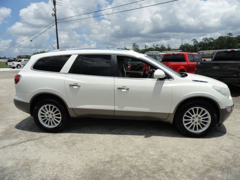 Used 2011 Buick Enclave CX FWD image 5