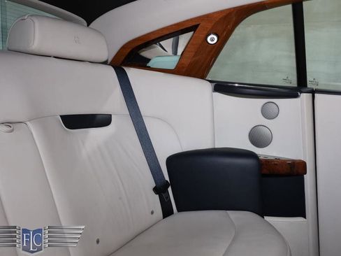 Used 2010 Rolls-Royce Phantom Coupe RWD image 23