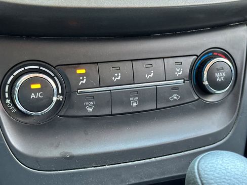 Used 2016 Nissan Sentra S FWD image 20