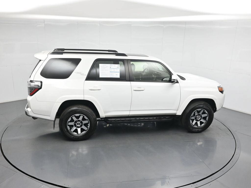 Used 2022 Toyota 4Runner TRD Off-Road Premium AWD/4WD image 54