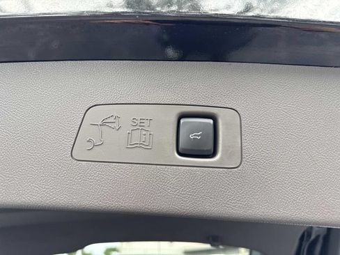 Certified 2023 Lincoln Corsair FWD image 12