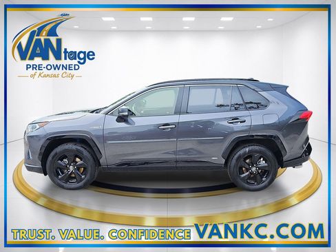 Used 2020 Toyota RAV4 XSE AWD/4WD image 10