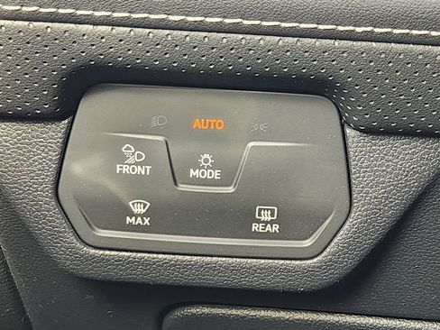 New 2026 Volkswagen Atlas Cross Sport SEL R-Line image 11