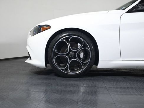 Used 2025 Alfa Romeo Giulia w/ Driving Assist Package RWD image 24