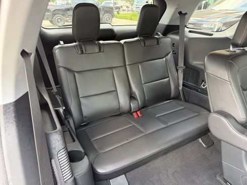 Used 2023 Ford Explorer XLT w/ Equipment Group 202A RWD image 32