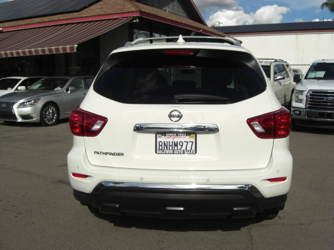 Used 2020 Nissan Pathfinder S FWD image 13
