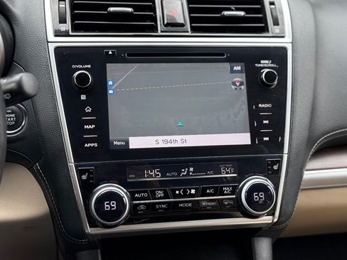 Used 2018 Subaru Outback 2.5i Limited AWD/4WD image 23