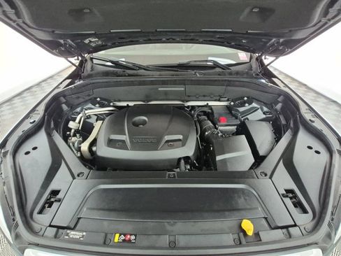 Used 2017 Volvo XC90 T6 Momentum w/ Vision Package AWD/4WD image 27