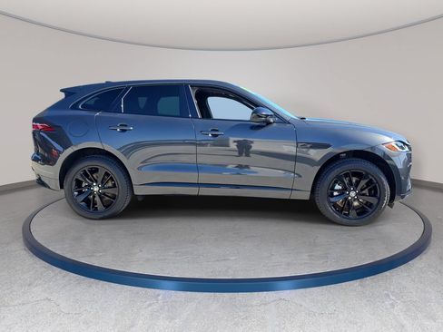 Certified 2025 Jaguar F-PACE R-Dynamic S AWD/4WD image 4