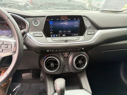 Used 2020 Chevrolet Blazer LT w/ LPO, Floor Liner Package FWD image 20