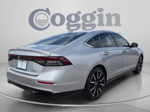Certified 2024 Honda Accord Touring image 6