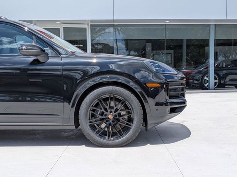 New 2026 Porsche Cayenne AWD/4WD image 11