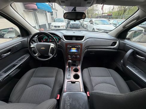 Used 2014 Chevrolet Traverse LT FWD image 41