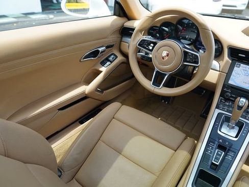 Used 2017 Porsche 911 Carrera image 18