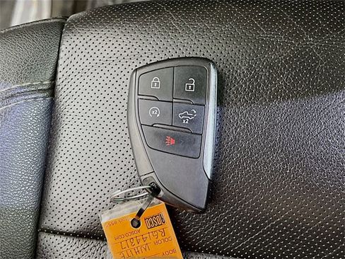 Used 2024 GMC Sierra 1500 SLT image 30