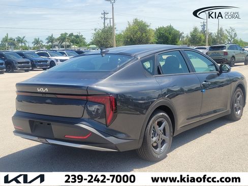 New 2026 Kia K4 FWD image 6