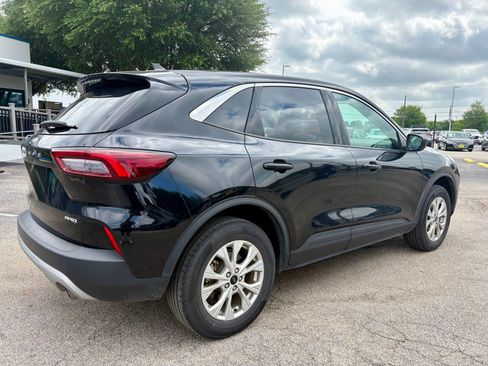 Used 2024 Ford Escape Active AWD/4WD image 3