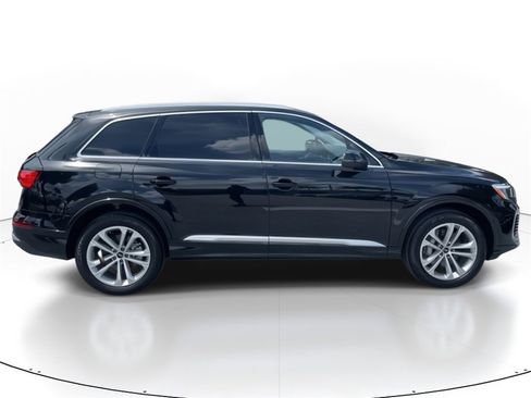 Used 2025 Audi Q7 3.0T Premium Plus w/ Premium Plus Package image 3