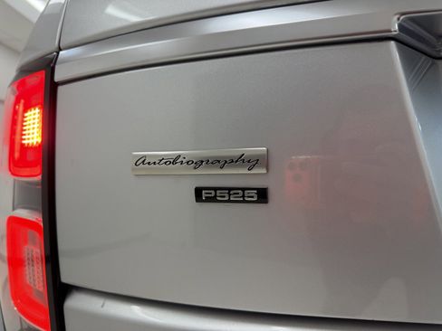 Used 2020 Land Rover Range Rover Autobiography image 70