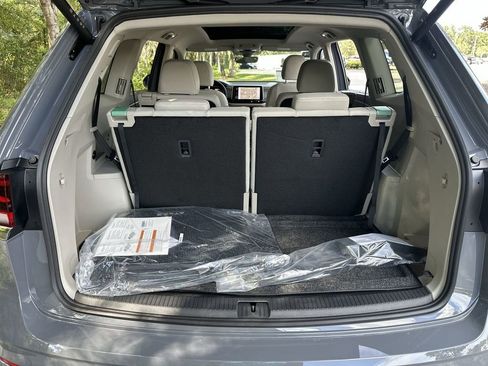 New 2026 Volkswagen Atlas SEL Premium R-Line image 25