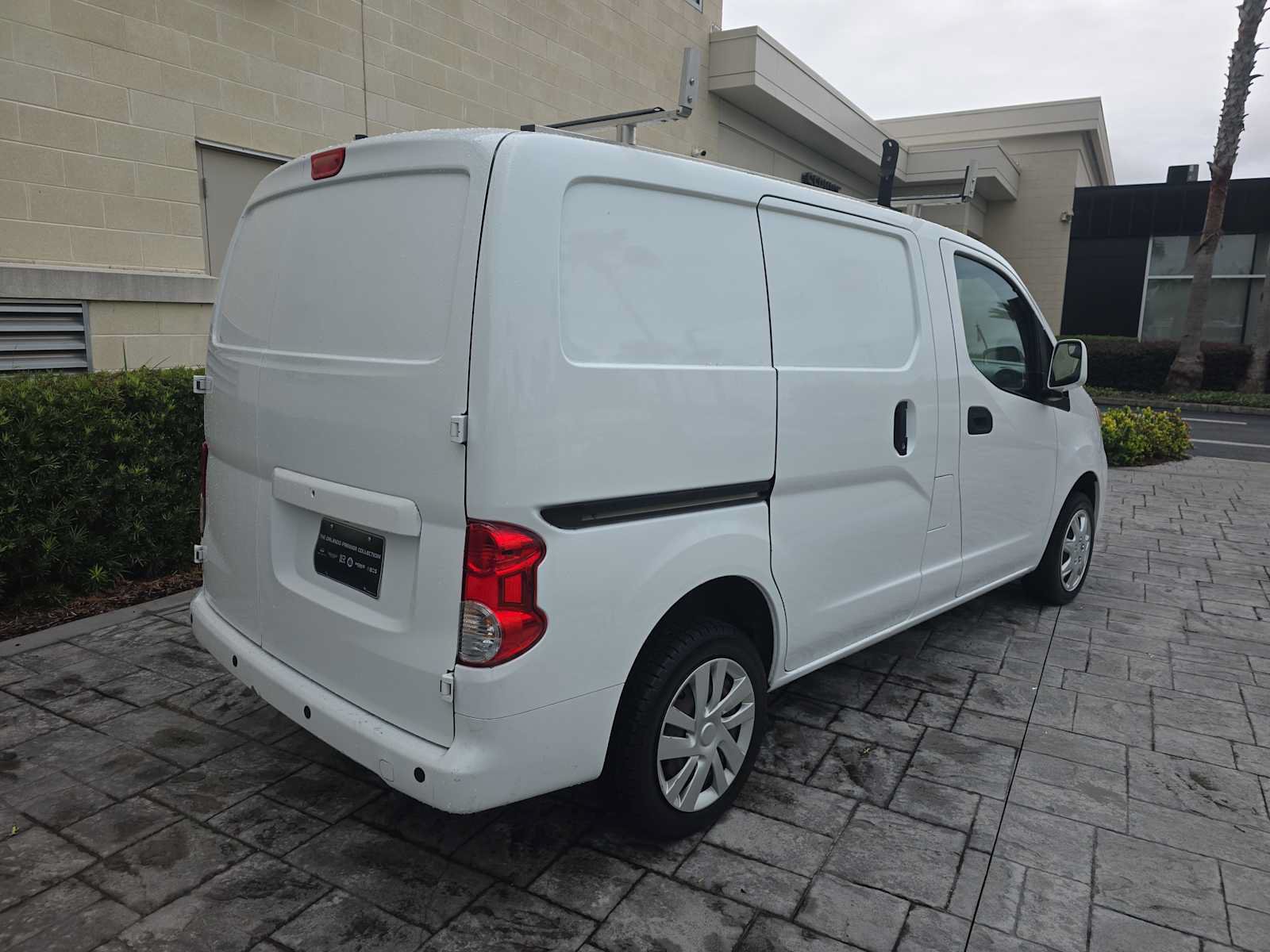 Used 2021 Nissan NV200 SV FWD image 2
