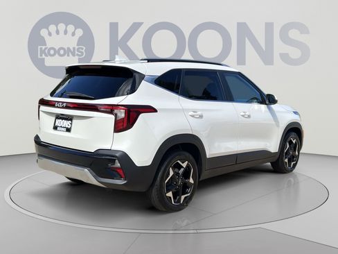 Used 2024 Kia Seltos EX FWD image 7
