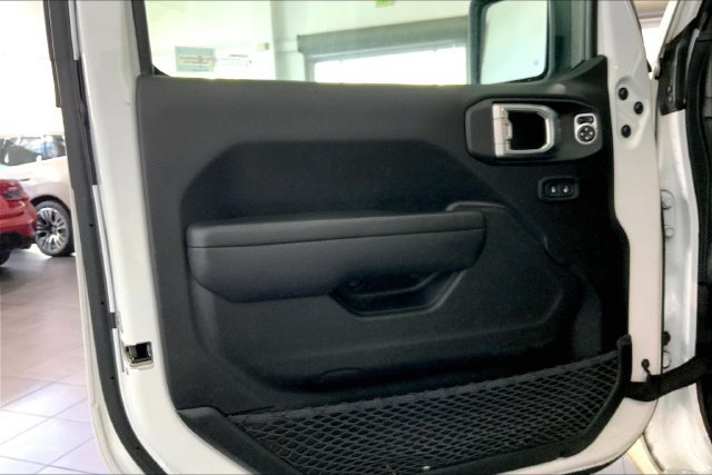 Used 2023 Jeep Wrangler Unlimited Sport AWD/4WD image 10