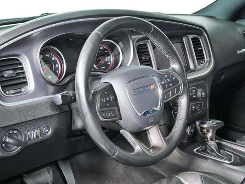 Used 2021 Dodge Charger SXT w/ Leather Interior Group RWD image 4