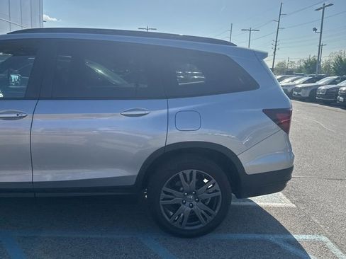 Used 2022 Honda Pilot Sport image 4