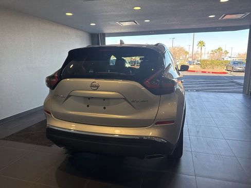 Used 2023 Nissan Murano SV image 9