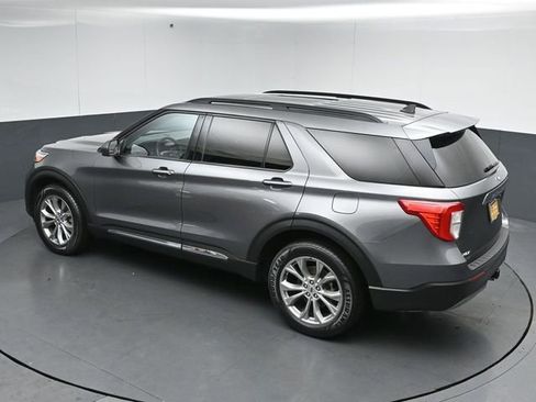 Certified 2023 Ford Explorer XLT w/ Equipment Group 202A AWD/4WD image 51