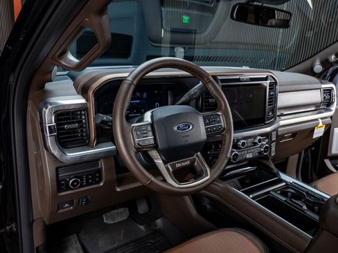 Used 2026 Ford F450 King Ranch w/ Snow Plow/Camper Package AWD/4WD image 17