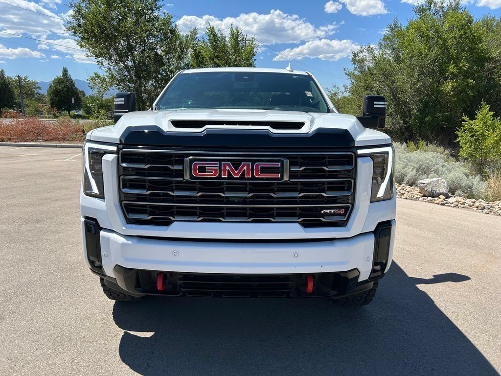Used 2025 GMC Sierra 2500 AT4 AWD/4WD image 5