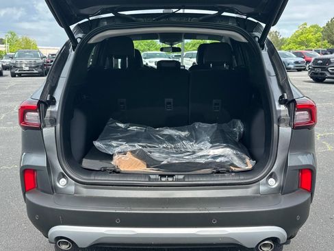 New 2025 Ford Escape SE image 51