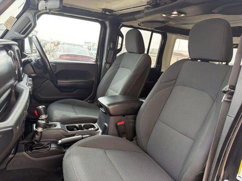 Used 2022 Jeep Wrangler Unlimited Sport w/ Cold Weather Group image 9