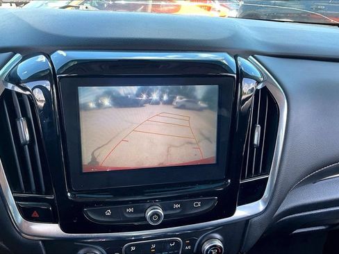 Used 2018 Chevrolet Traverse LT FWD image 10