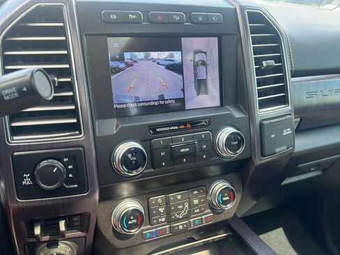 Used 2020 Ford F350 Limited AWD/4WD image 16