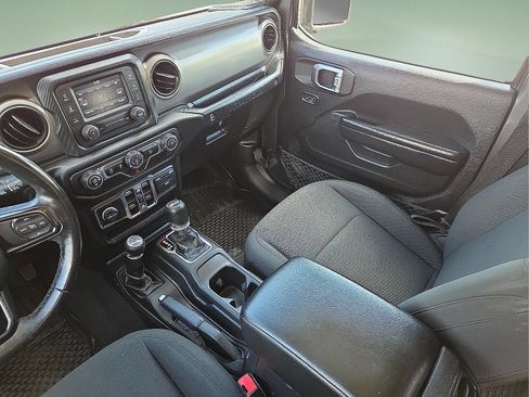 Used 2019 Jeep Wrangler Unlimited Sport S AWD/4WD image 9