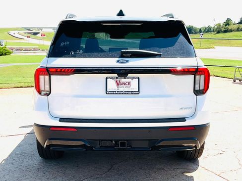 New 2025 Ford Explorer ST-Line w/ Premium Package image 8