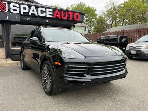 Used 2019 Porsche Cayenne AWD/4WD image 4