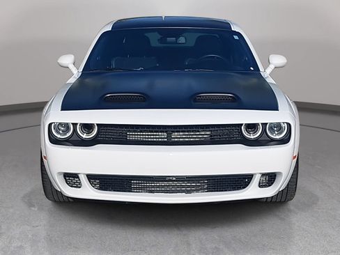 Used 2023 Dodge Challenger SRT Hellcat RWD image 2