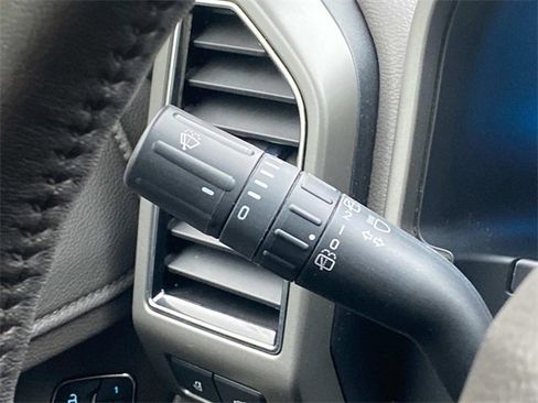 Used 2020 Ford Expedition XLT w/ Equipment Group 202A image 21