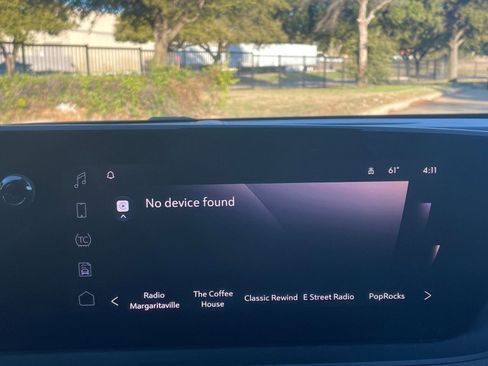 Used 2025 Buick Envista Sport Touring image 21