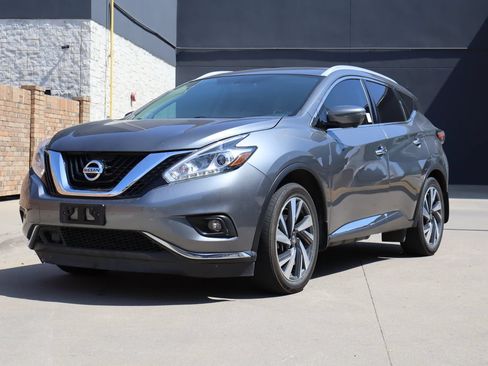 Used 2018 Nissan Murano Platinum FWD image 2