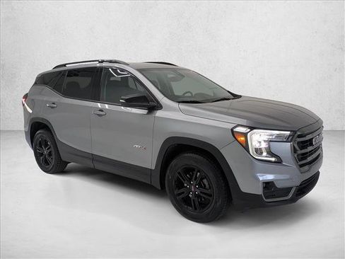 Used 2023 GMC Terrain AT4 image 3