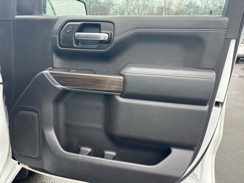 Used 2019 Chevrolet Silverado 1500 LT w/ All-Star Edition AWD/4WD image 17
